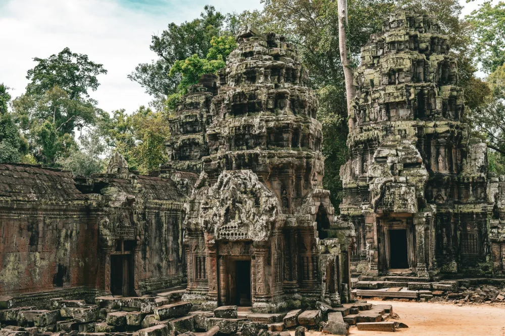 Siem Reap – Ta Prohm and Banteay Srei