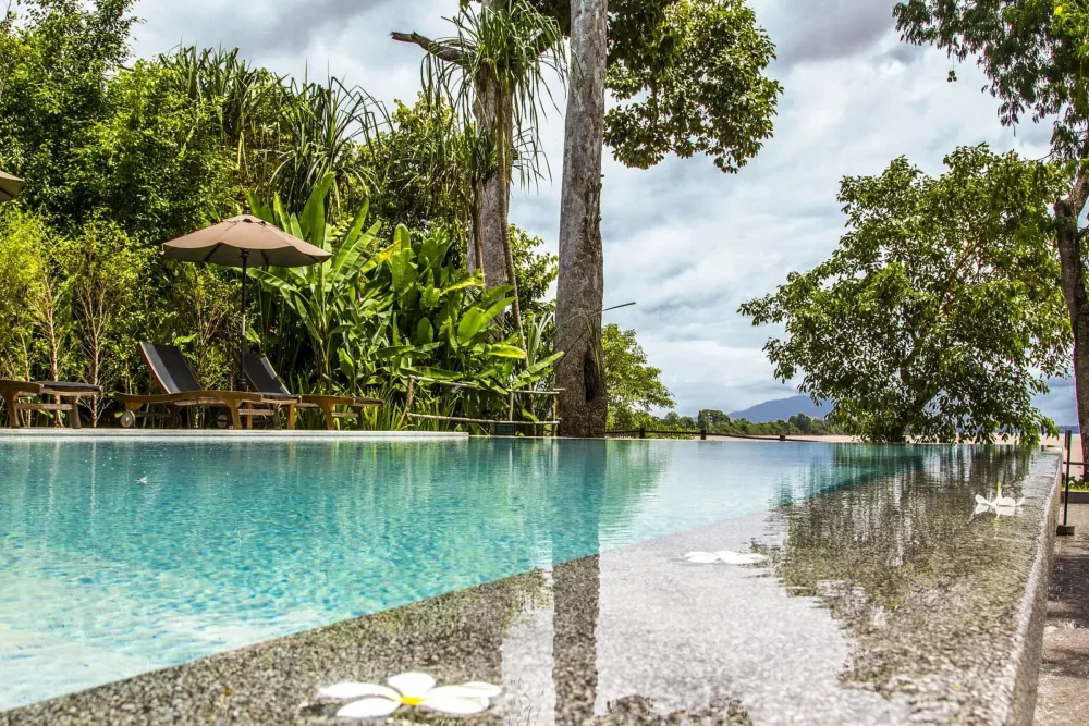 Luang Prabang – Fly to Pakse – Champasak