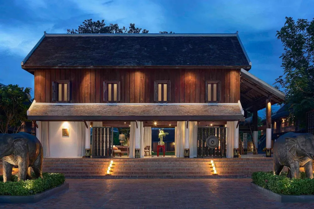 Luang Prabang – Departure