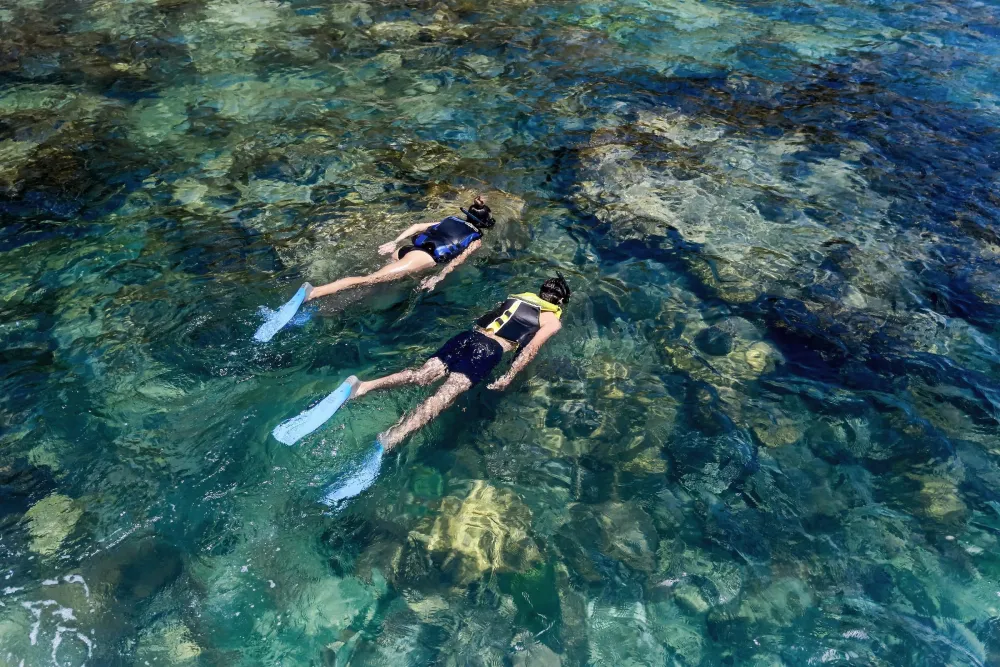 Krabey Island – A private boat to Koh Rong Sanloem
