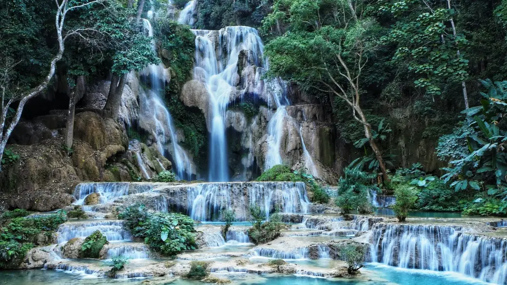 Luang Prabang – Kuang Si Falls and the countryside